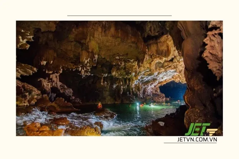Các Hang Động Nổi Bật trong Hệ Thống Tú Làn