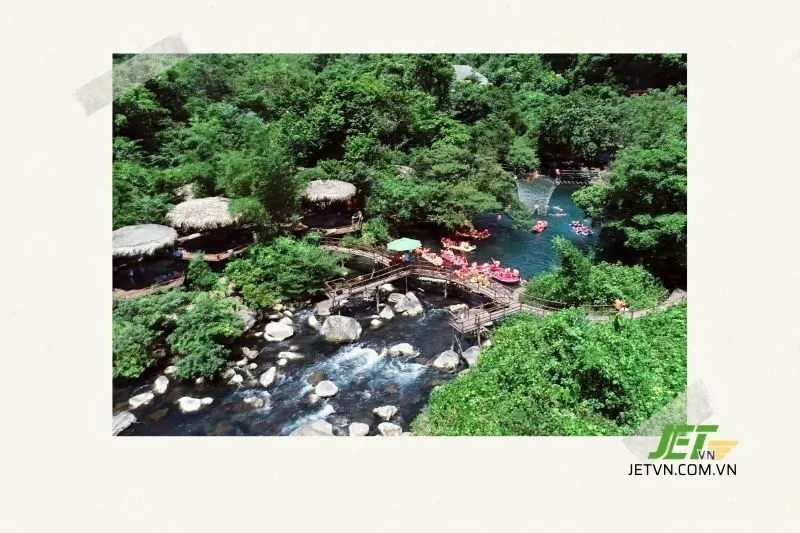 Khám Phá Thiên Nhiên Xung Quanh Suối Nước Moọc